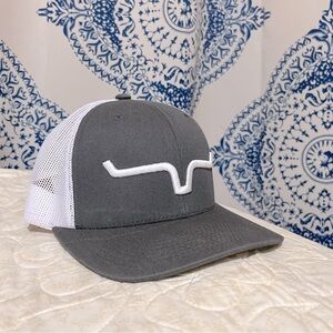 Kimes Ranch Men's Trucker Cap